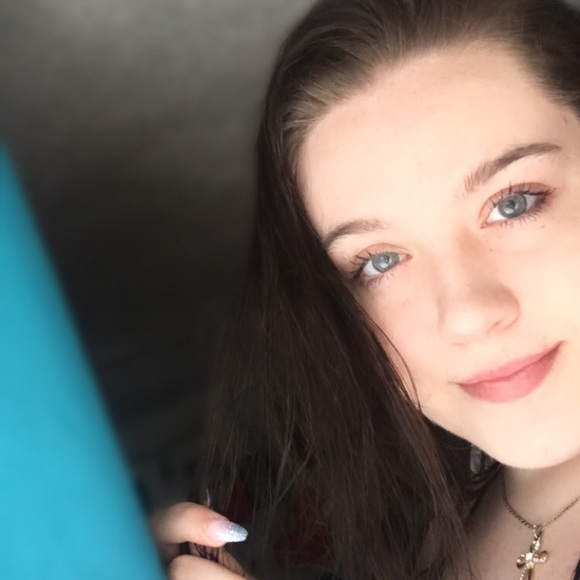 Meet your Posher, Storm - Picture 3 of 4